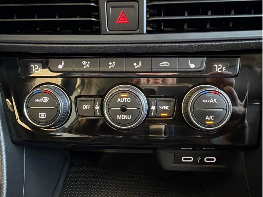 Used 2022 Volkswagen Jetta SE image 22