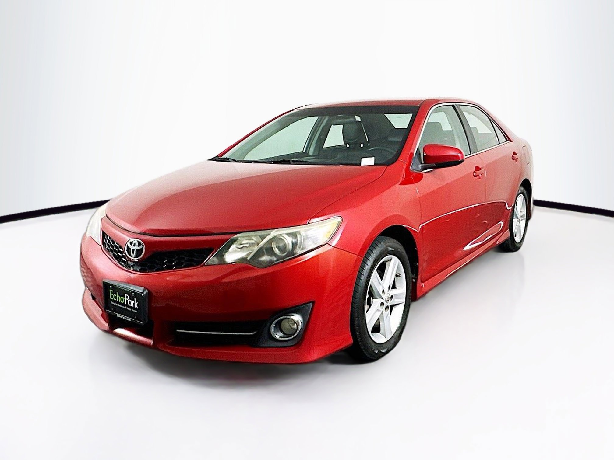 Used 2013 Toyota Camry L image 3