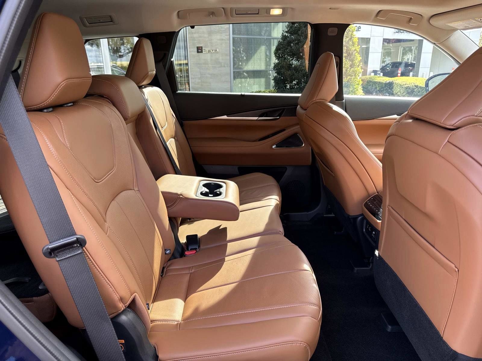 Certified 2025 INFINITI QX60 Sensory image 18