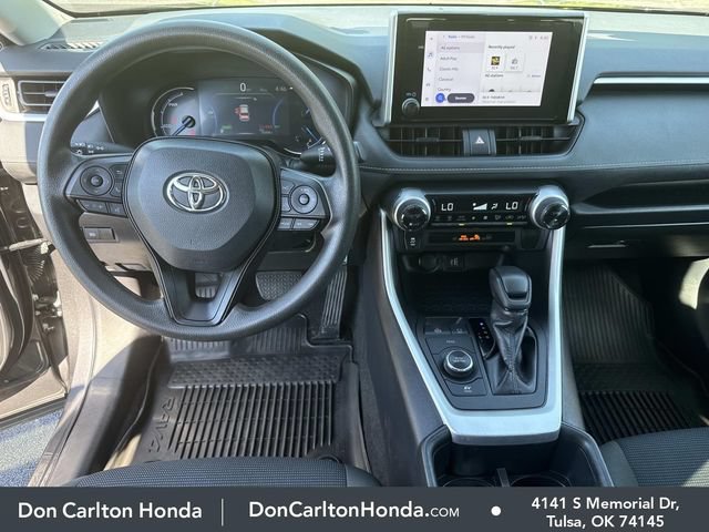 Used 2024 Toyota RAV4 LE AWD/4WD image 15