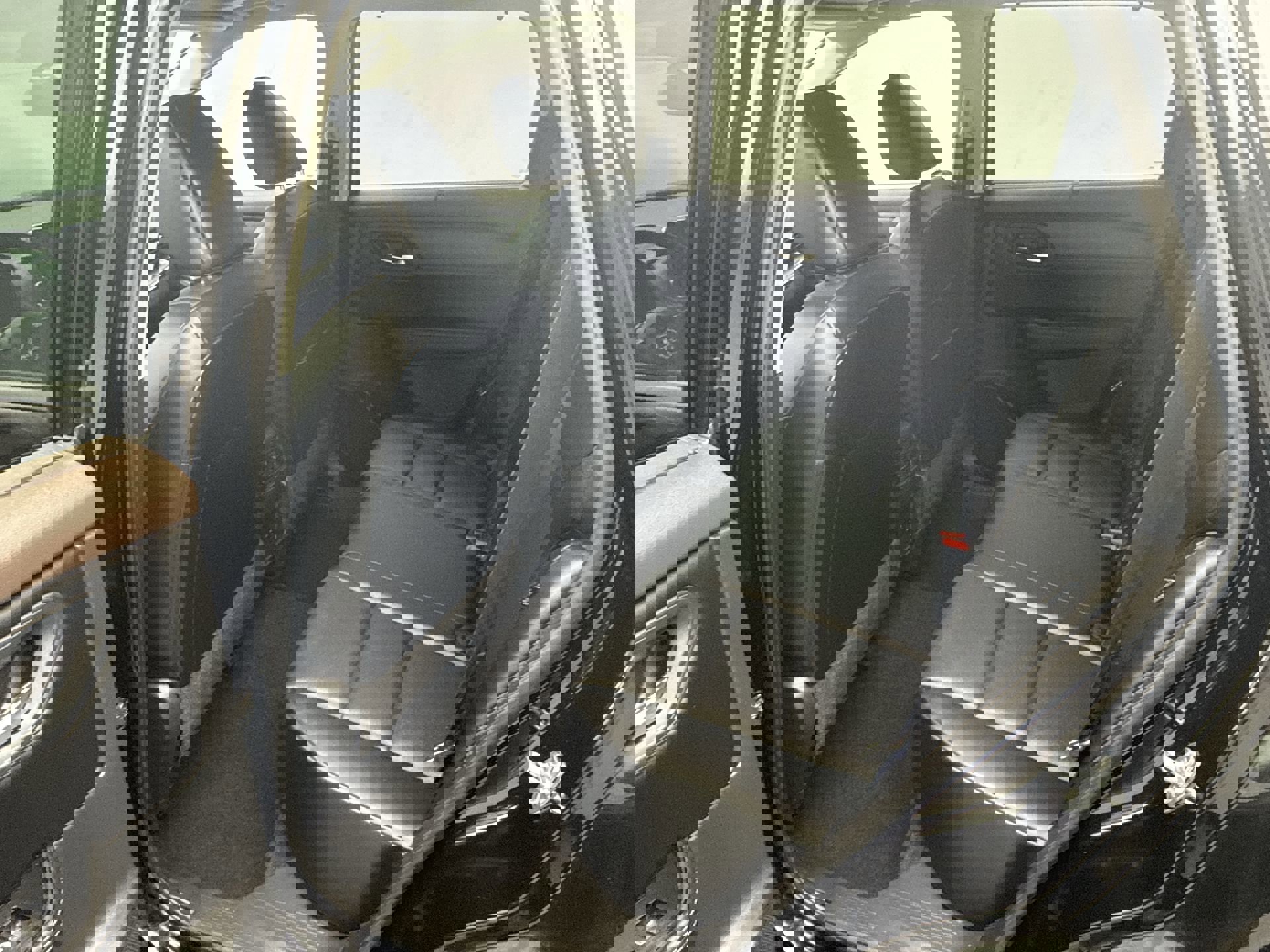 Used 2023 Nissan Rogue SV w/ SV Premium Package image 11