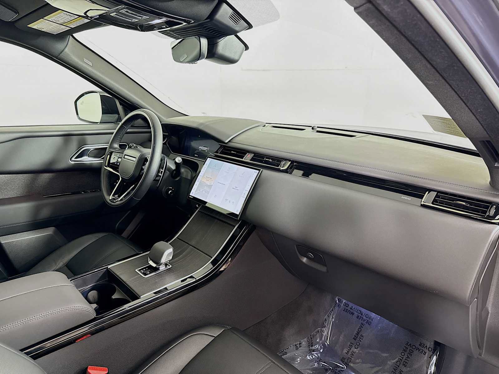 Used 2026 Land Rover Range Rover Velar Dynamic SE AWD/4WD image 27