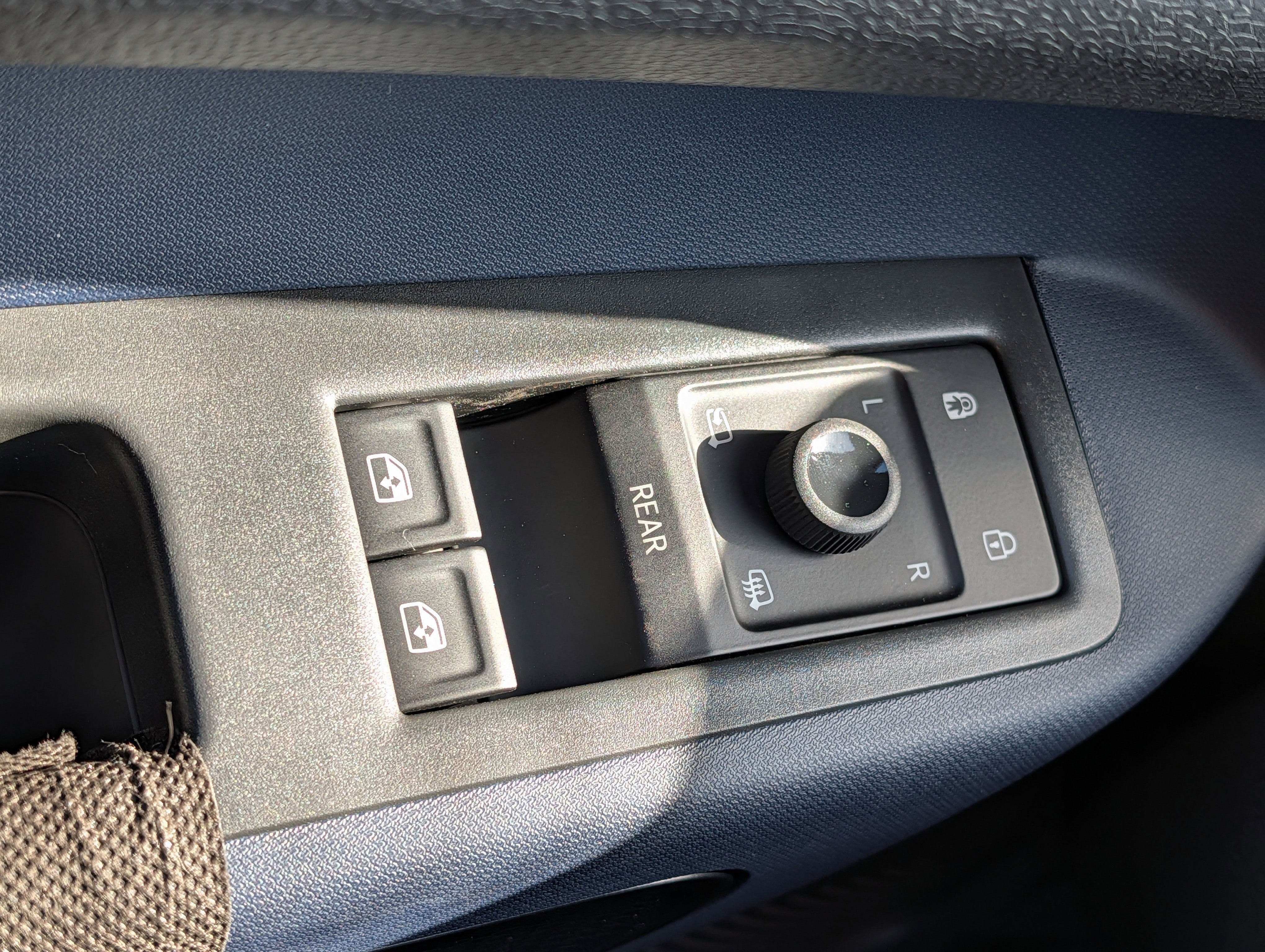 New 2025 Volkswagen ID. Buzz Pro S Plus image 9