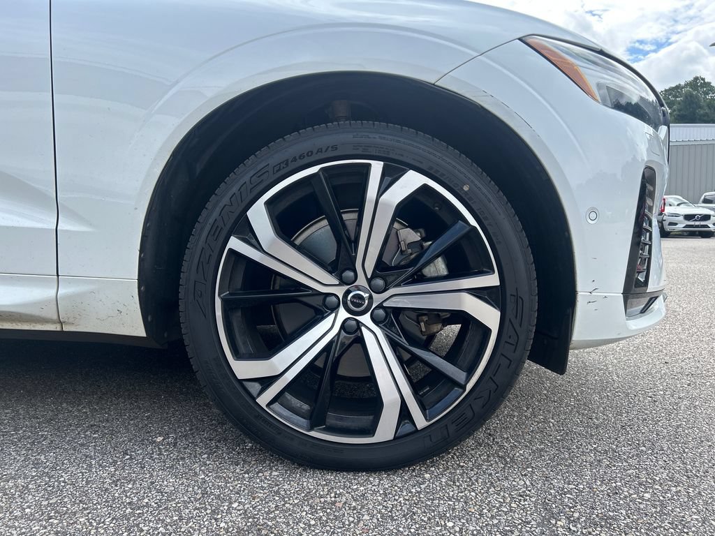 Used 2023 Volvo XC60 B6 Ultimate w/ Protection Package Premier AWD/4WD image 6