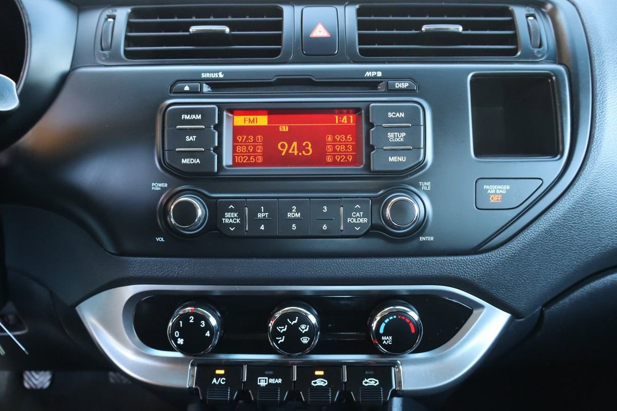 Used 2012 Kia Rio LX image 33