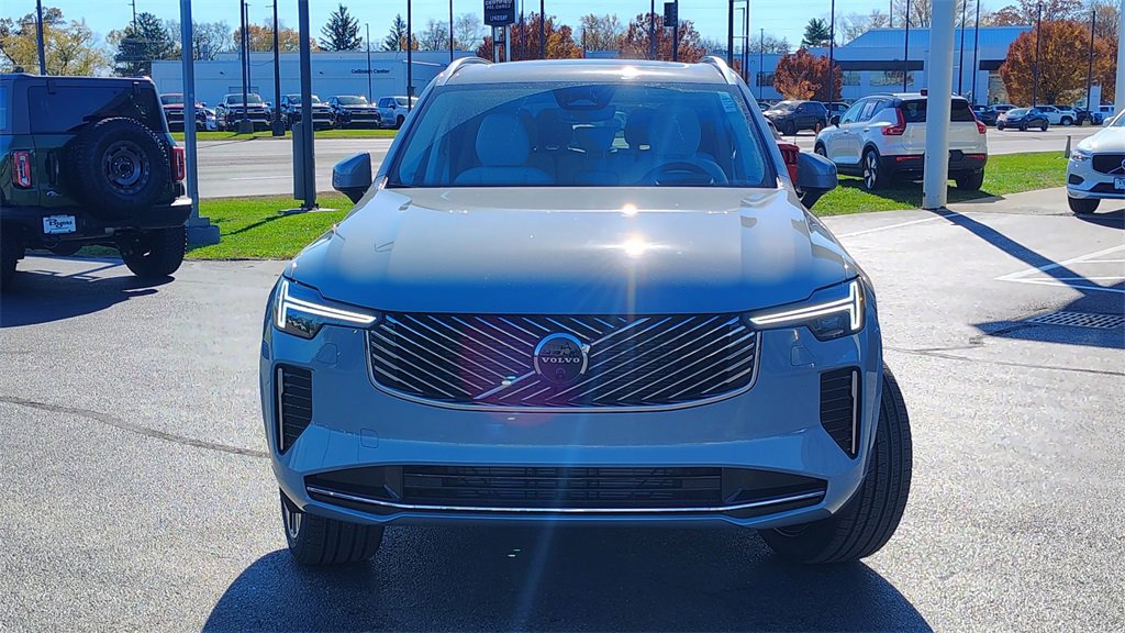 New 2026 Volvo XC90 B6 Ultra image 38