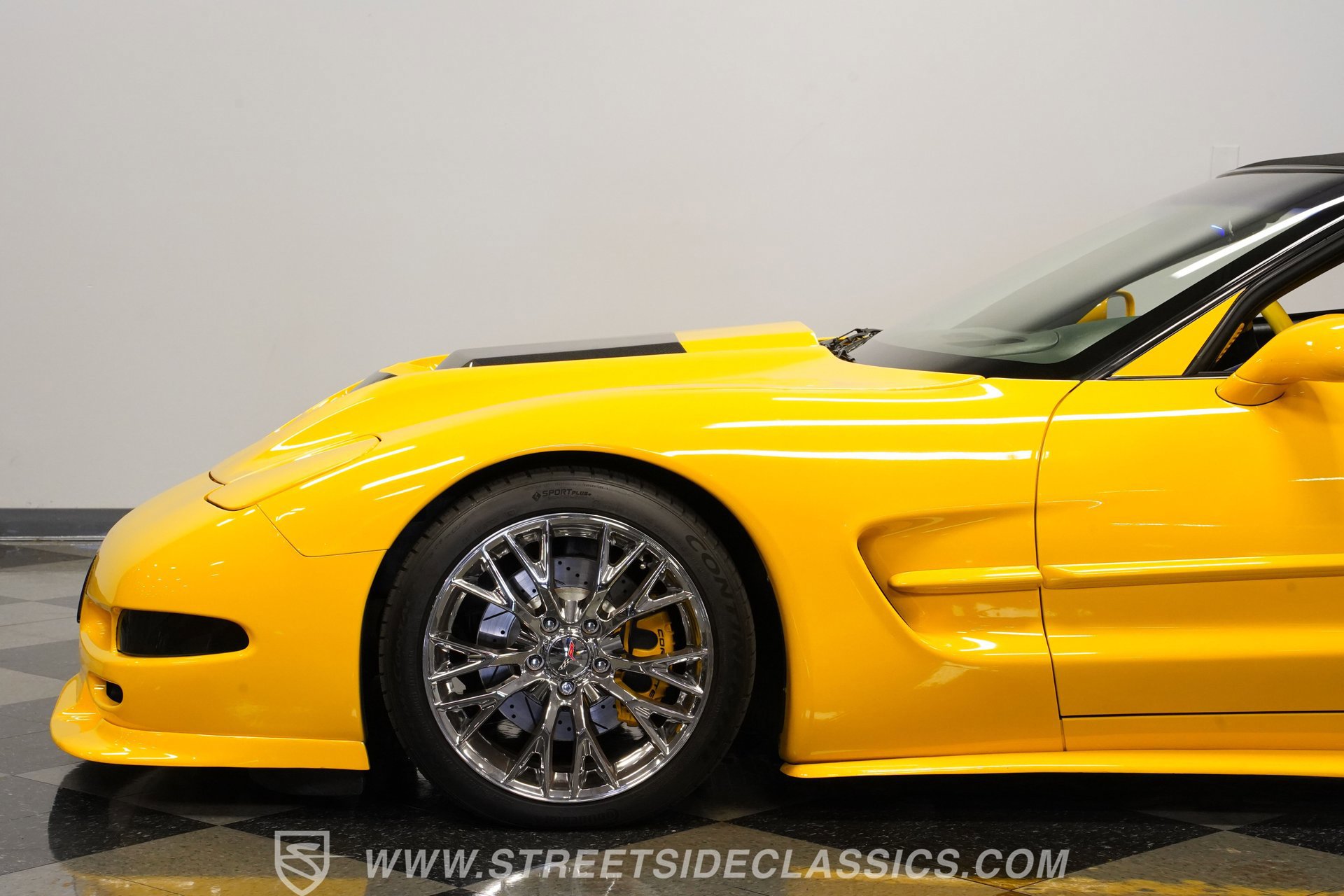Used 2000 Chevrolet Corvette Convertible w/ Memory Pkg image 23