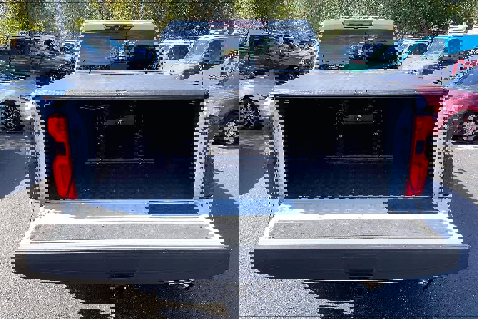 Used 2020 Chevrolet Silverado 2500 LTZ w/ LTZ Premium Package image 33