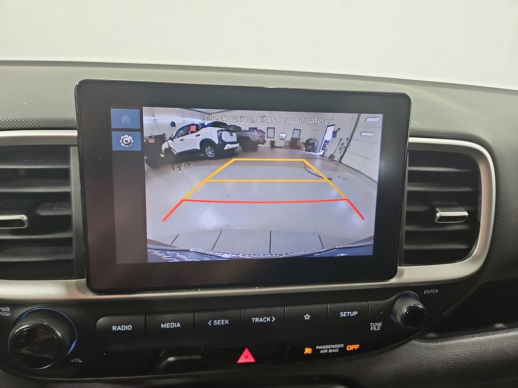 Certified 2023 Hyundai Venue SEL FWD image 19