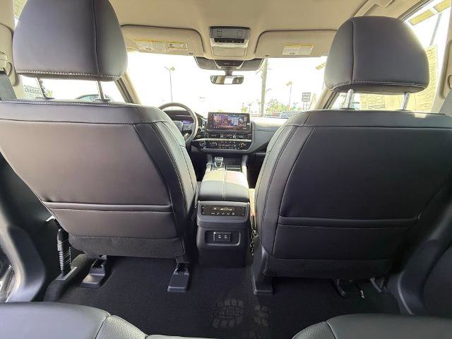 New 2026 Nissan Pathfinder SL AWD/4WD image 13