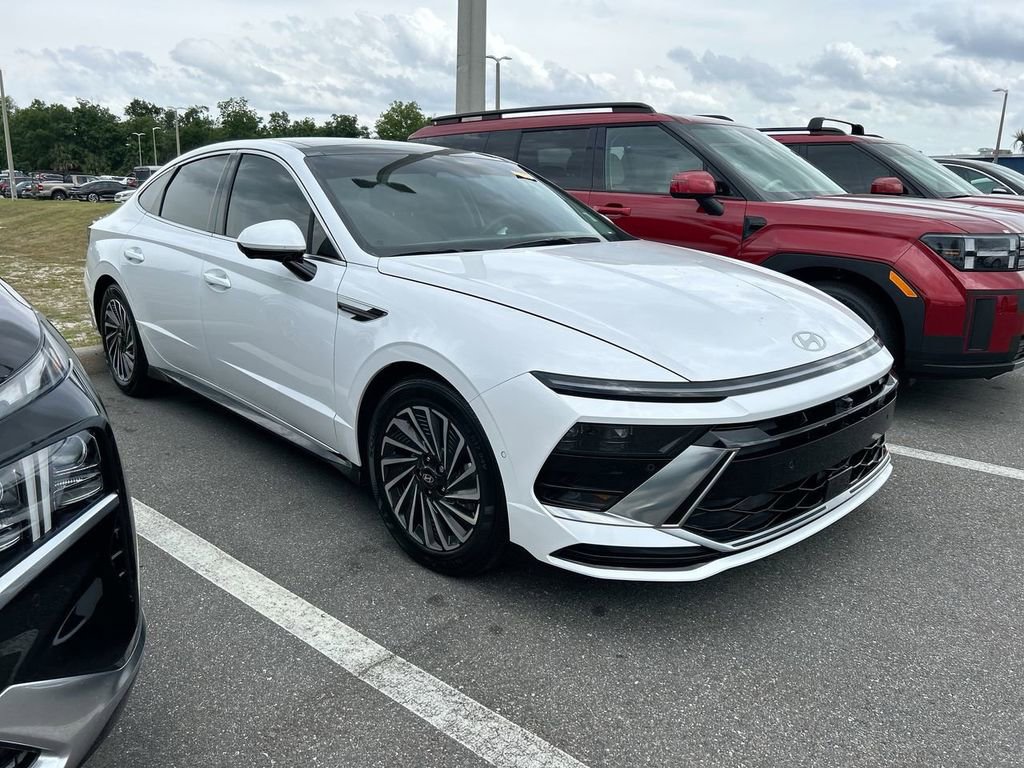 Used 2025 Hyundai Sonata Limited image 6
