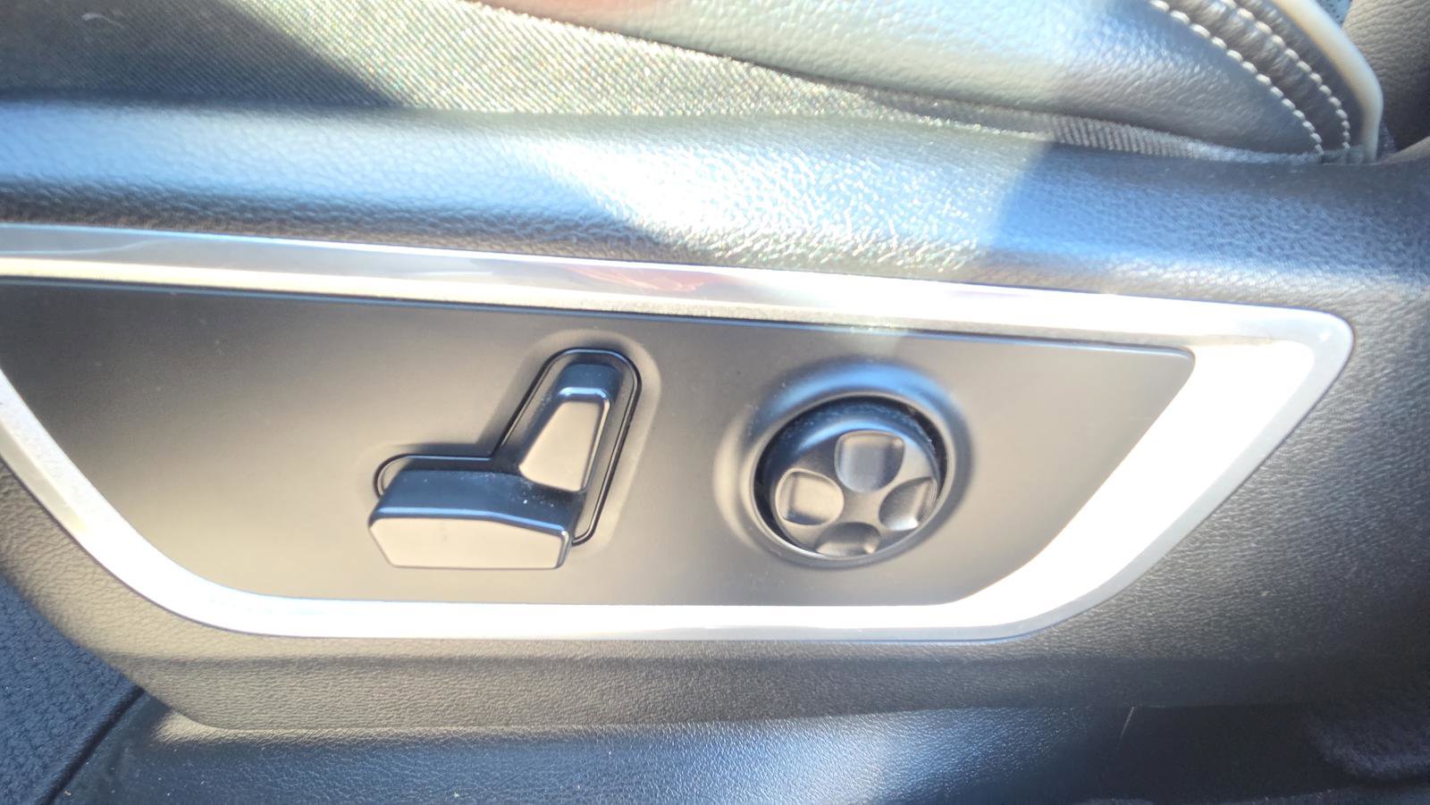 Used 2021 RAM 1500 Laramie w/ Sport Appearance Package image 28