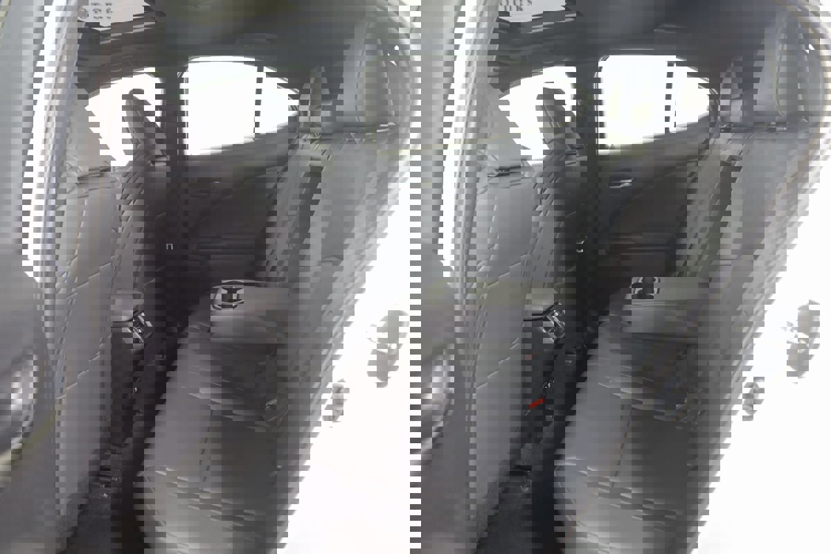 Used 2020 Lexus UX 250h F Sport image 49