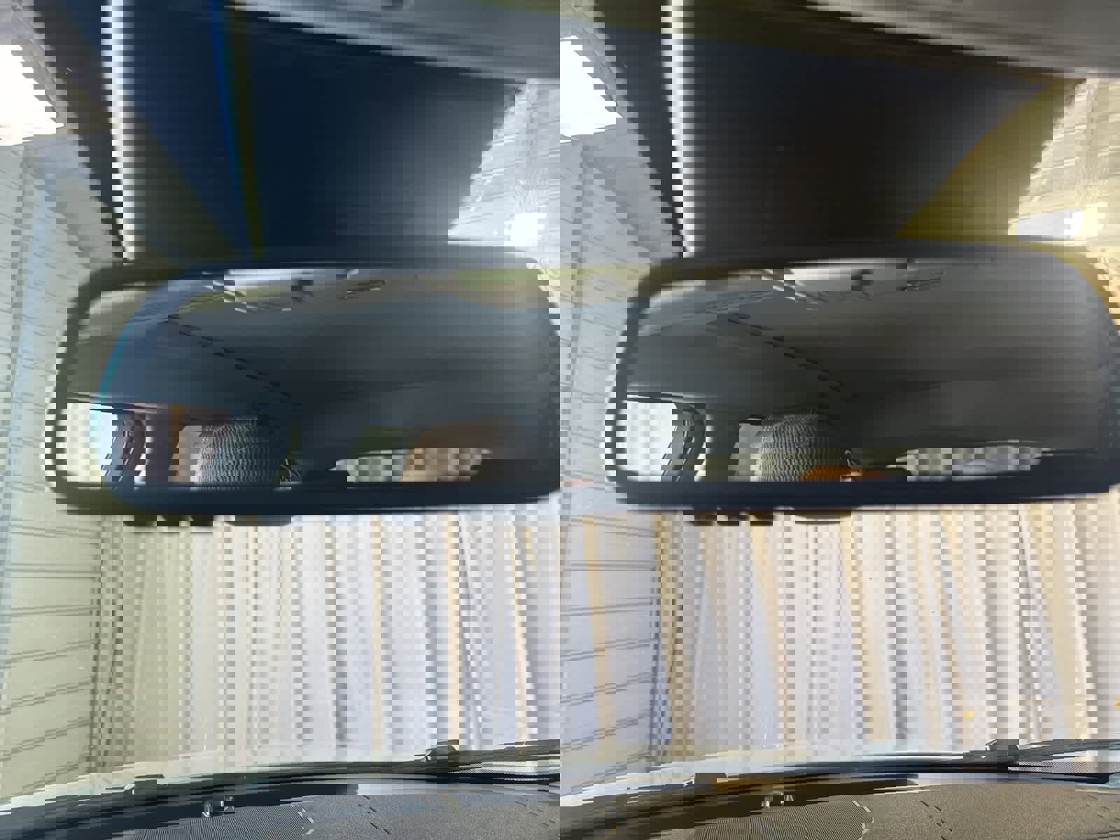 Used 2019 Land Rover Range Rover Evoque SE image 21