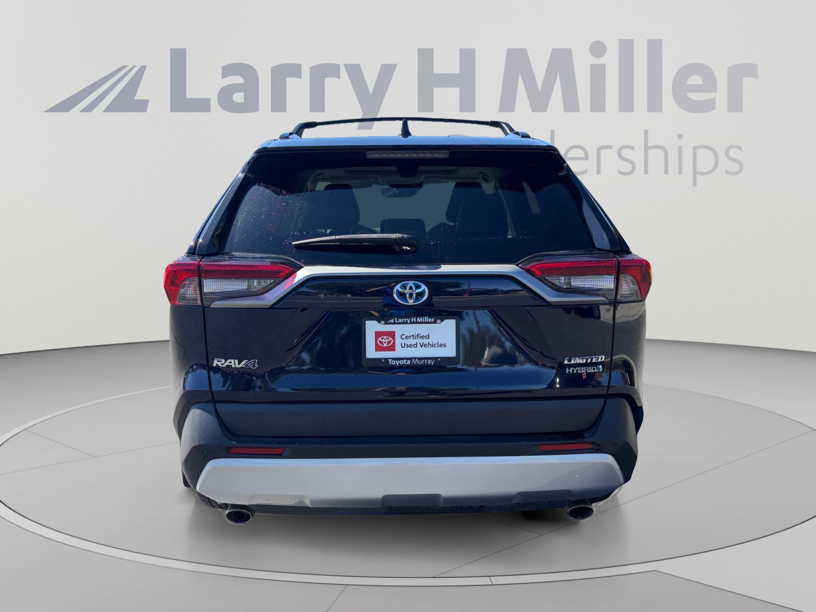 Used 2023 Toyota RAV4 Limited AWD/4WD image 4