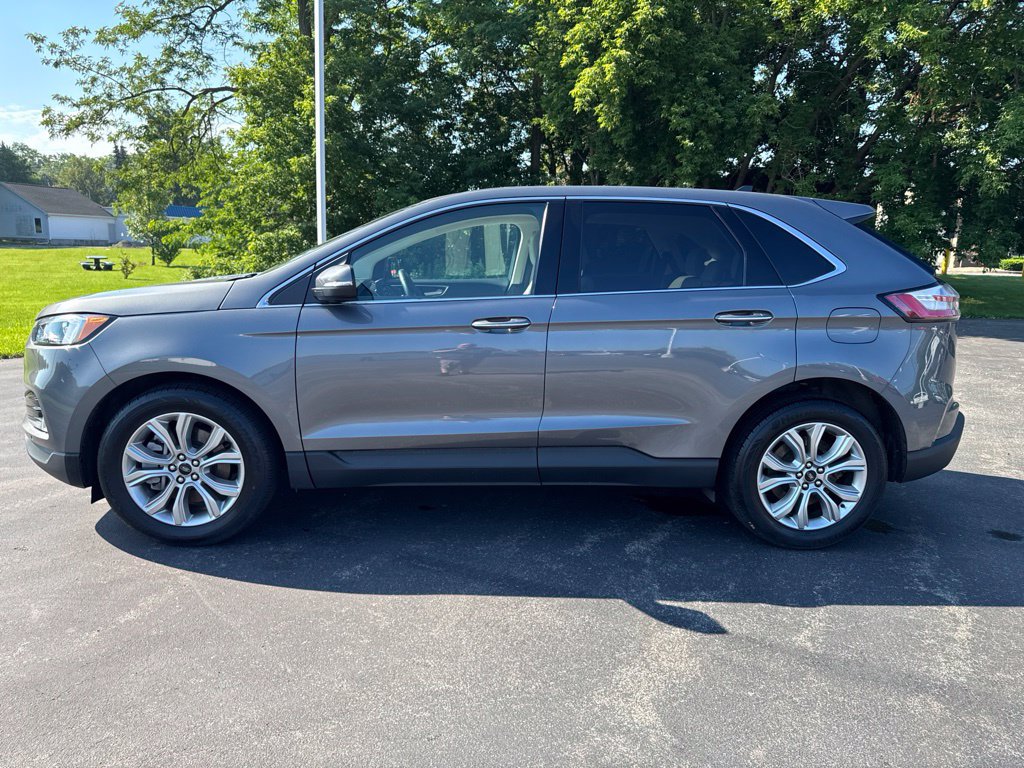 Used 2024 Ford Edge Titanium AWD/4WD image 4