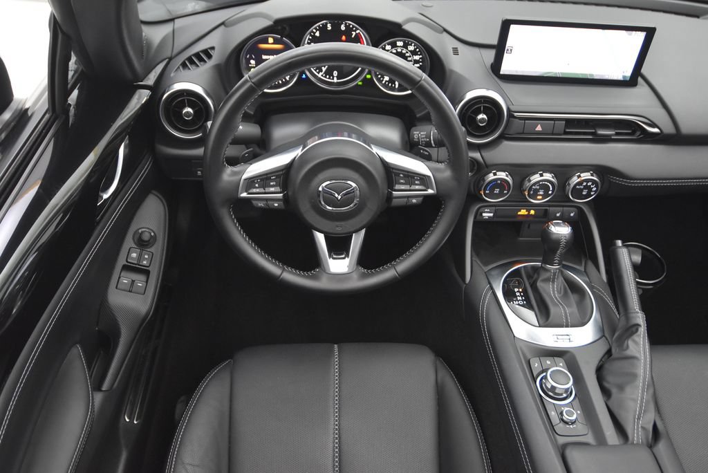 Used 2025 MAZDA MX-5 Miata RF Grand Touring RWD image 29