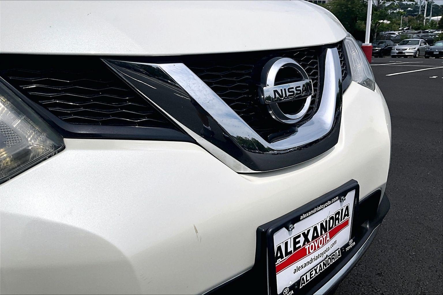 Used 2015 Nissan Rogue SV AWD/4WD image 28