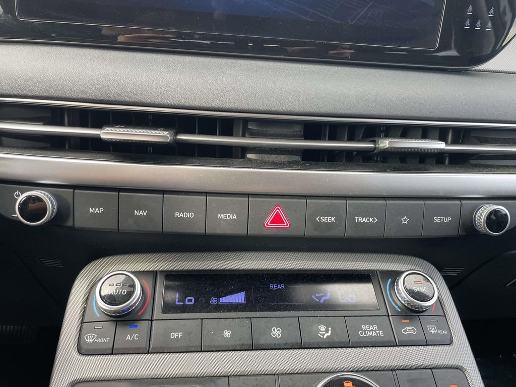 Used 2025 Hyundai Palisade SEL image 40