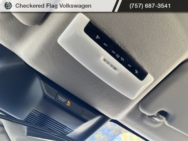 Used 2025 Nissan Kicks S image 18