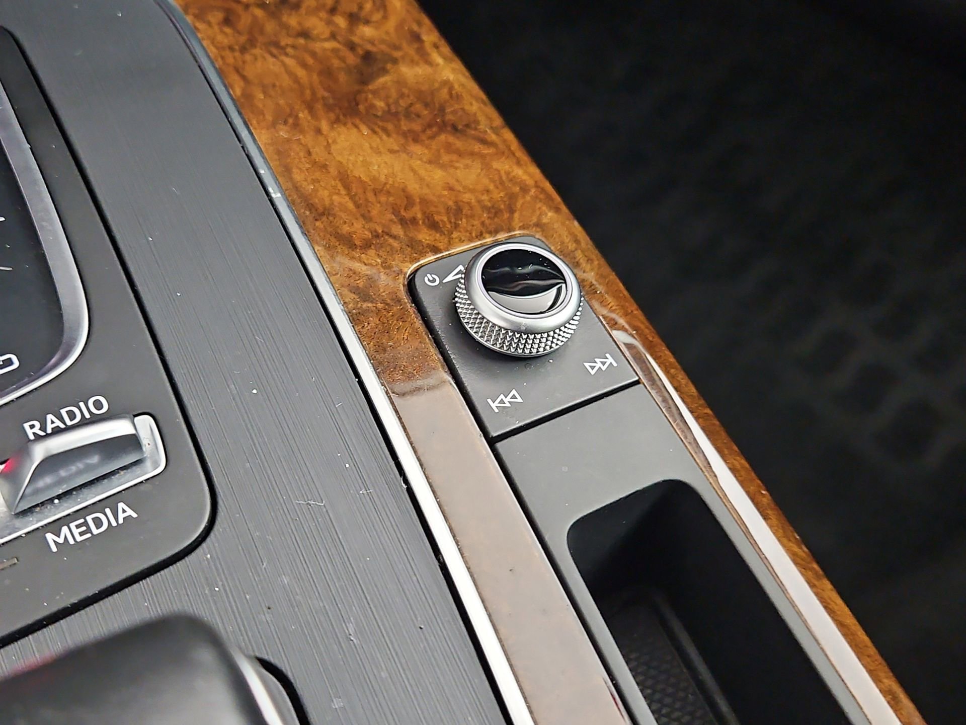 Used 2018 Audi Q5 2.0T Premium Plus w/ Premium Plus Package image 37