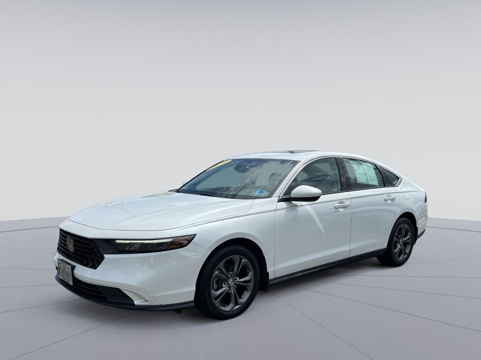 Used 2023 Honda Accord EX image 1