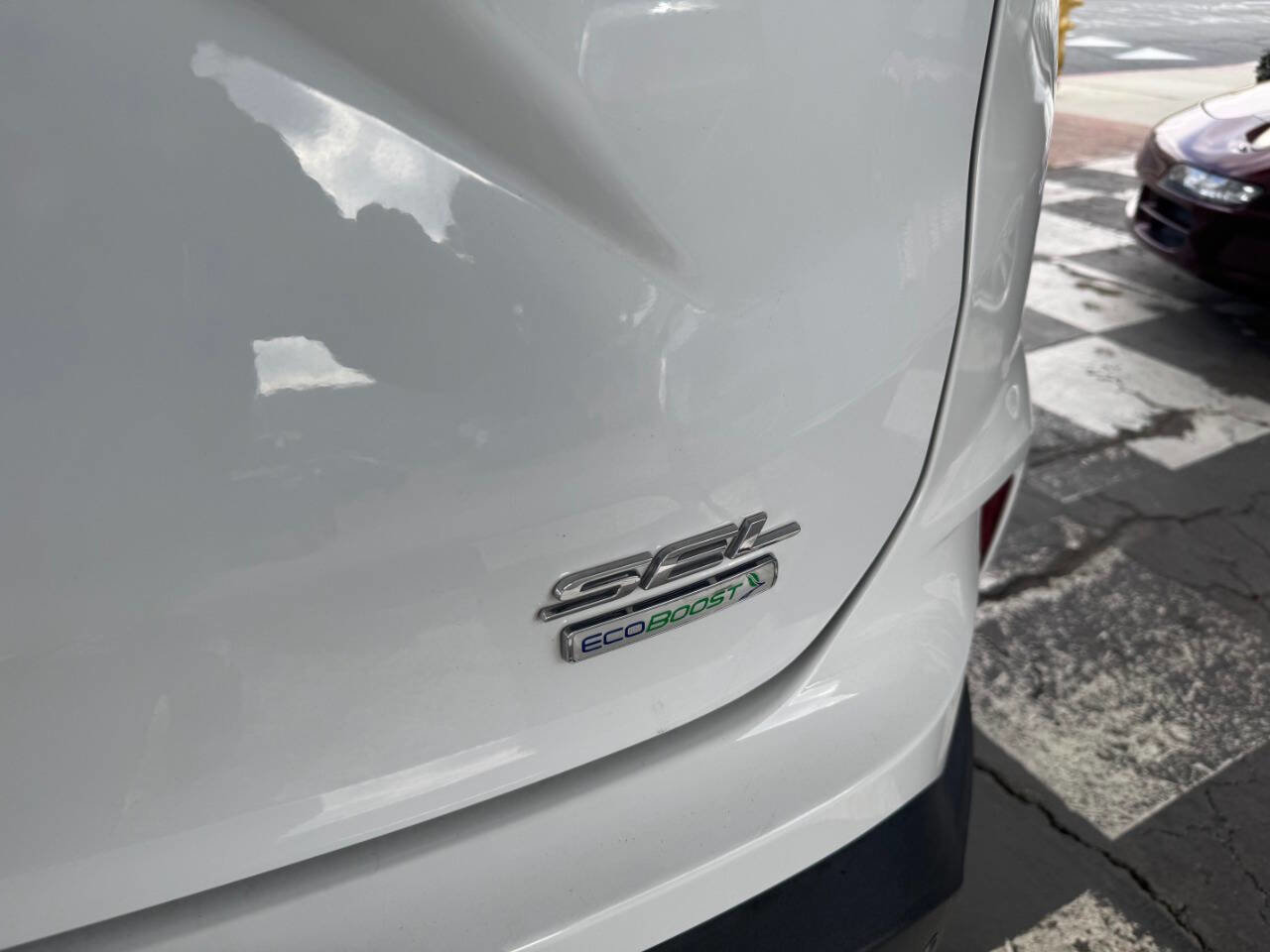 Used 2019 Ford Edge SEL w/ Equipment Group 201A image 10