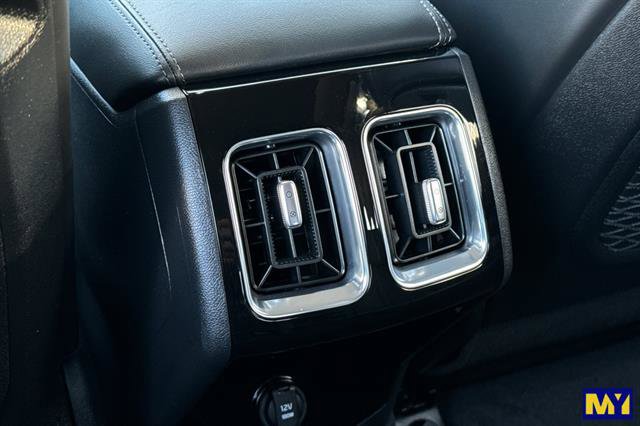 Used 2024 Kia Sorento SX image 15