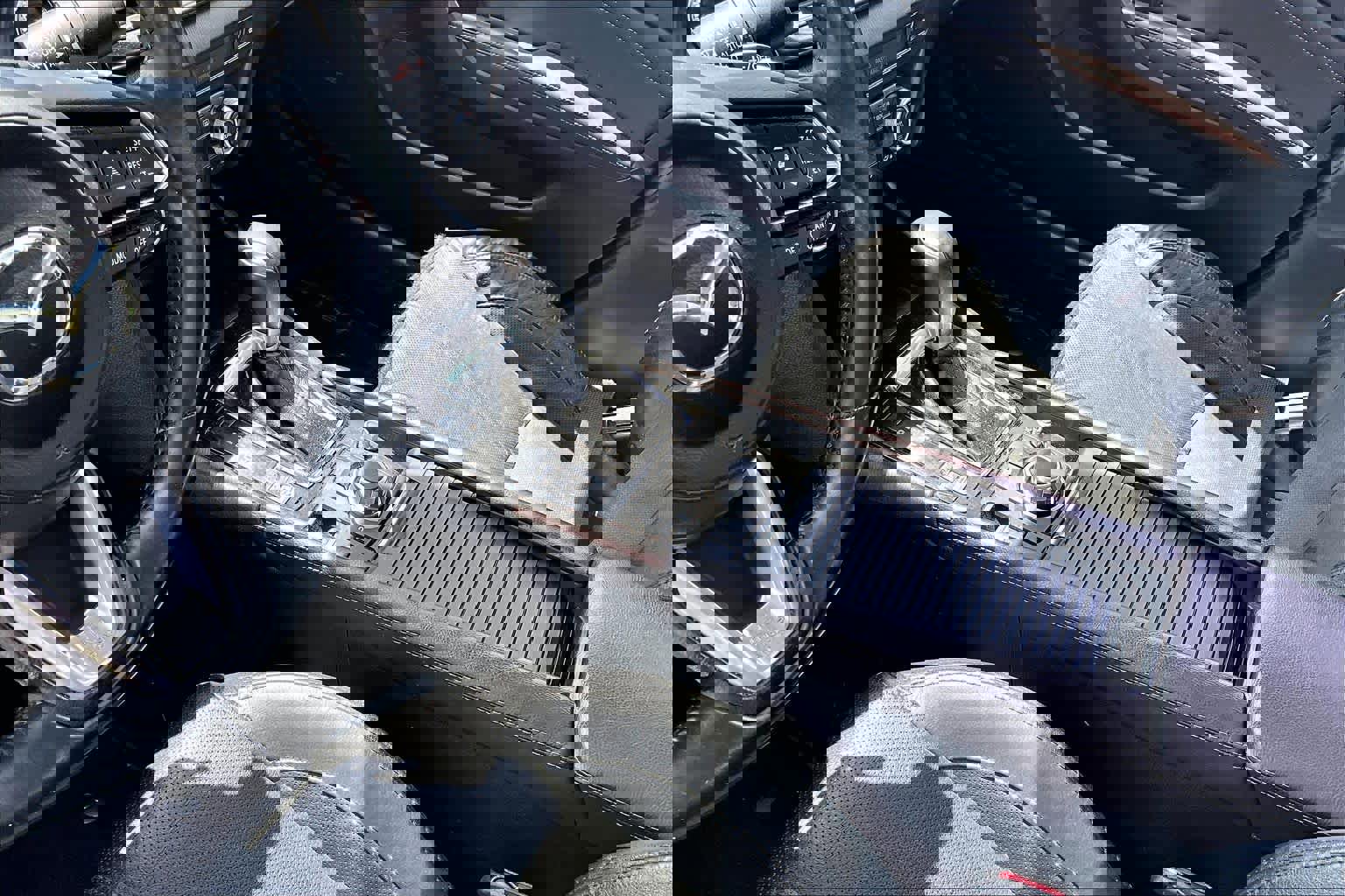 Used 2018 MAZDA MAZDA3 Grand Touring w/ Premium Equipment Package image 14