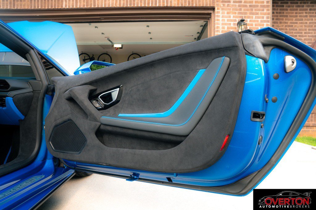 Used 2023 Lamborghini Huracan Tecnica RWD image 44