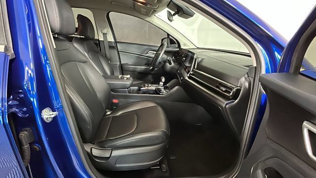 Used 2023 Kia Sportage EX FWD image 30