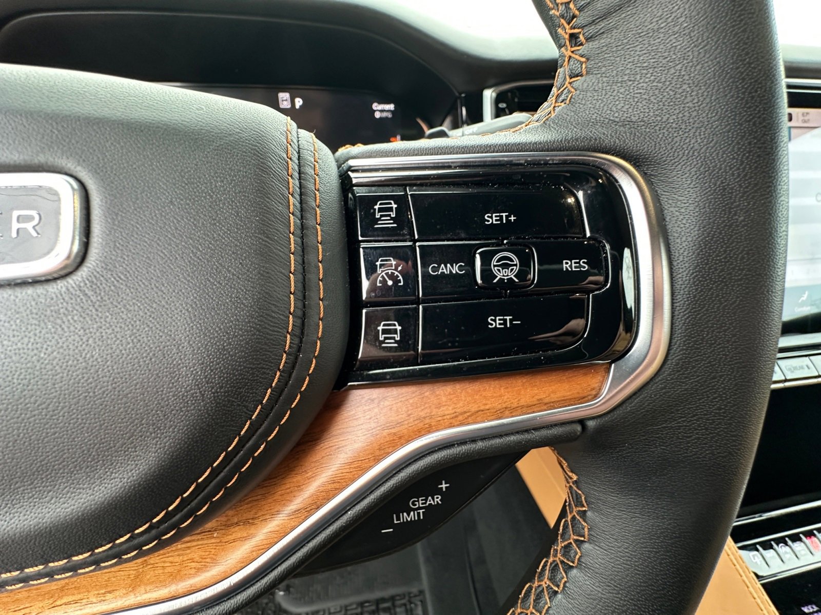 Used 2024 Jeep Grand Wagoneer L Series III w/ Rear Seat Video Group 1 image 24