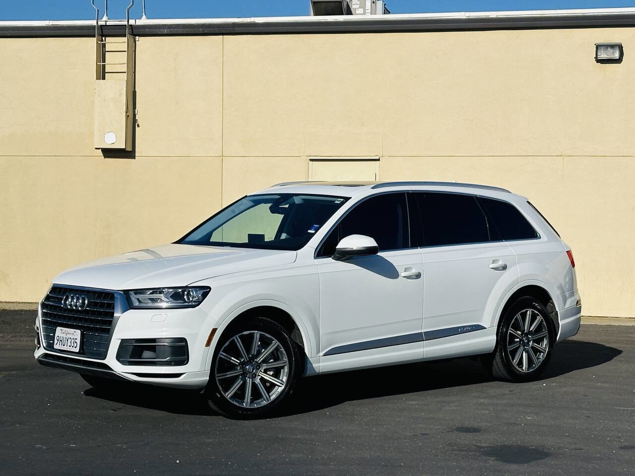 Used 2018 Audi Q7 3.0T Premium Plus w/ Premium Plus Package AWD/4WD image 4