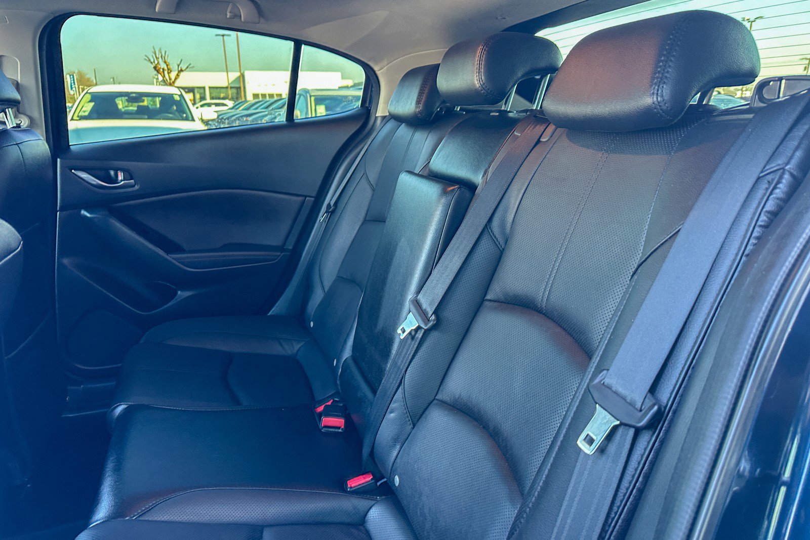 Used 2018 MAZDA MAZDA3 Grand Touring w/ Premium Equipment Package image 25