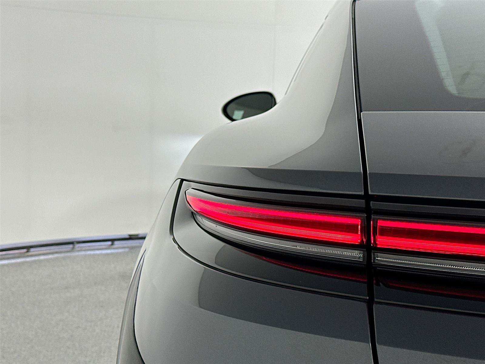 Certified 2025 Porsche Panamera 4 AWD/4WD image 16