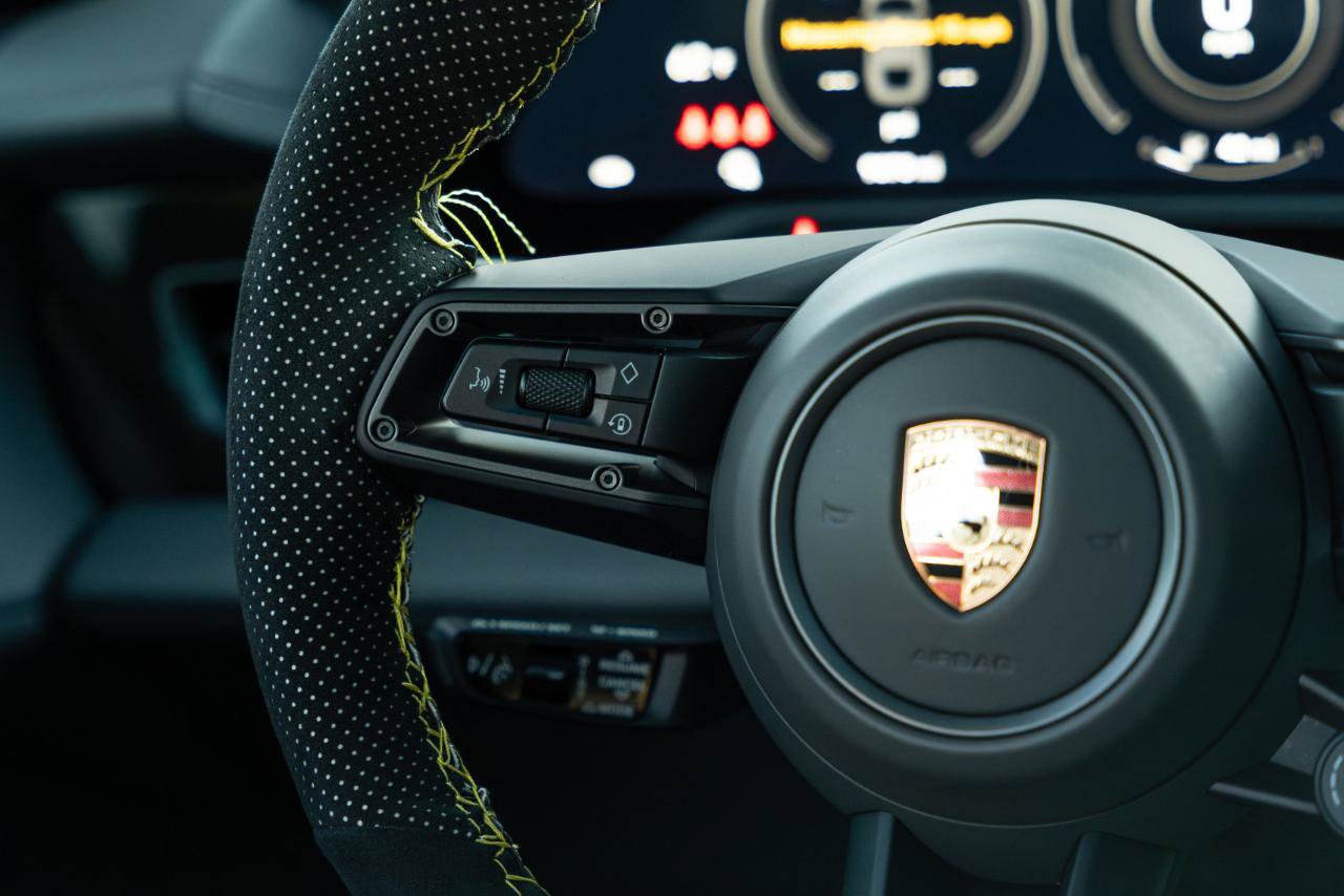 Used 2022 Porsche Taycan Turbo S image 57