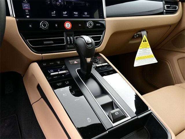 New 2026 Porsche Macan image 13