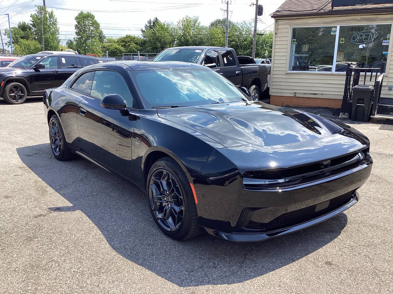 Used 2025 Dodge Charger Daytona R/T w/ Quick Order Package 25M R/T AWD/4WD image 3