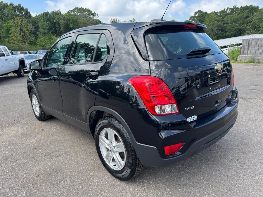 Used 2020 Chevrolet Trax LS FWD image 3