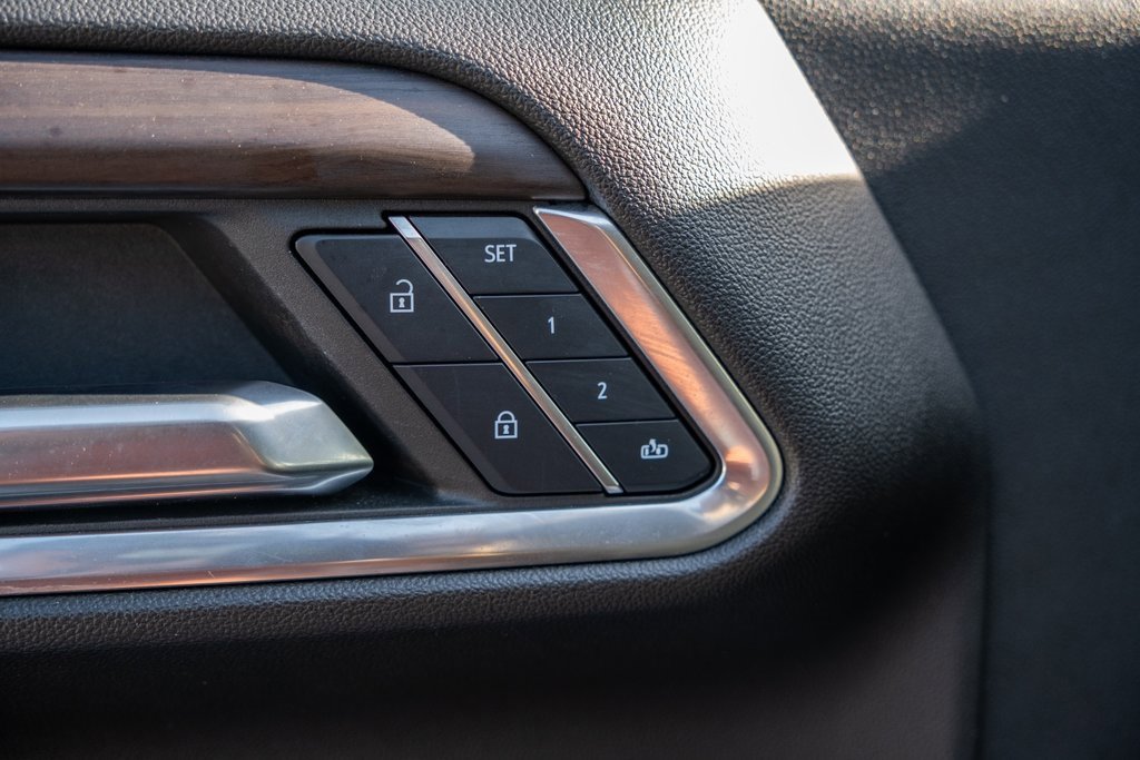 Used 2024 GMC Sierra 1500 SLT image 12