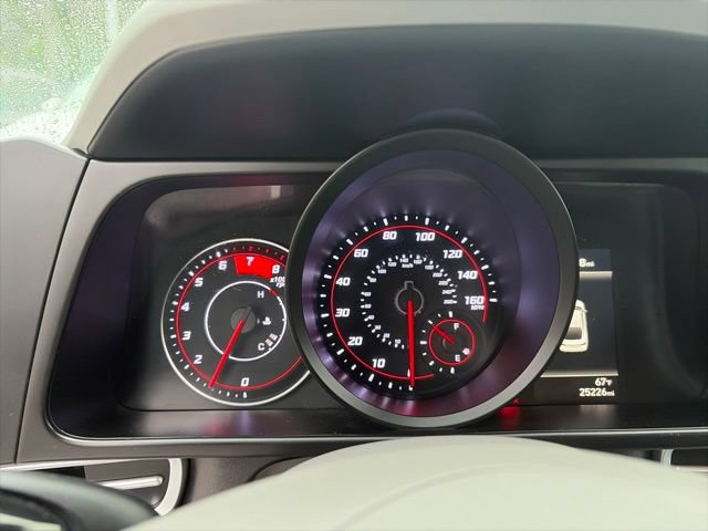 Used 2023 Hyundai Elantra SEL w/ Winter Weather Package FWD image 18