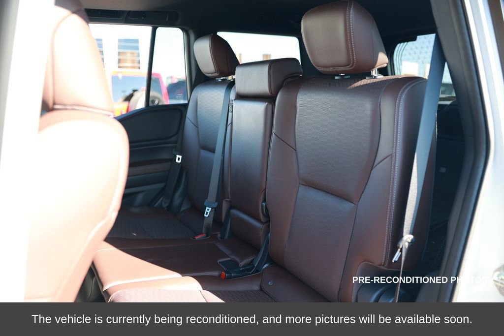 Used 2025 Toyota Land Cruiser w/ Premium Package image 12