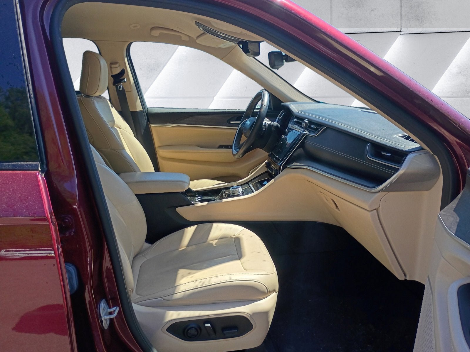 Certified 2021 Jeep Grand Cherokee L Limited AWD/4WD image 16