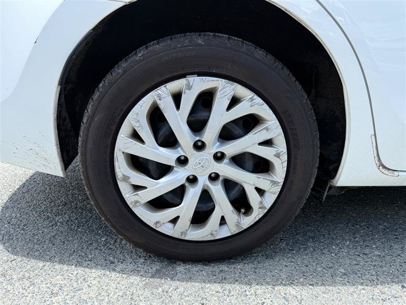 Used 2014 Toyota Corolla LE FWD image 12