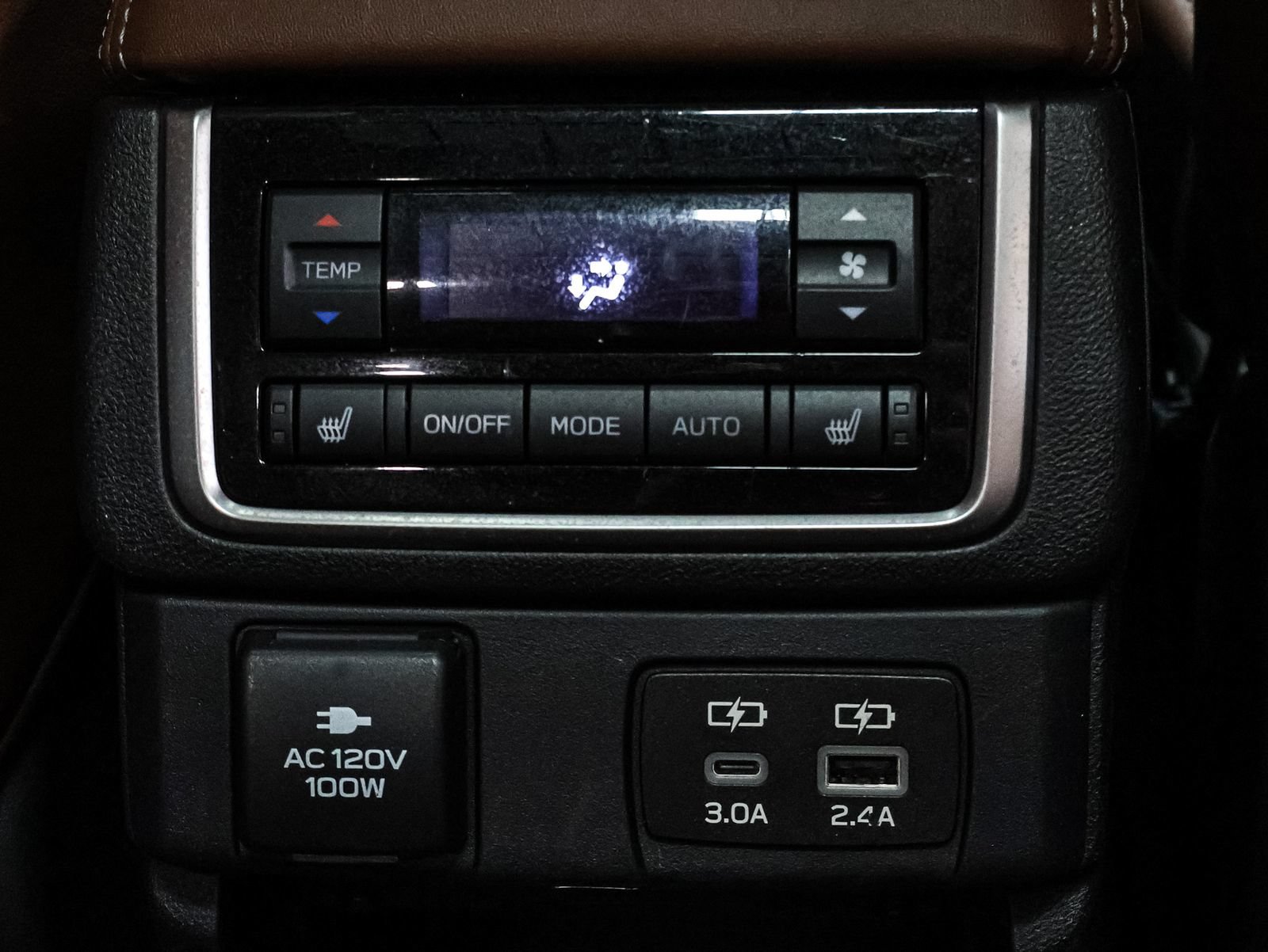 Used 2025 Subaru Ascent Touring w/ Popular Package #2 AWD/4WD image 26