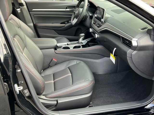 New 2025 Nissan Altima 2.5 SR image 24