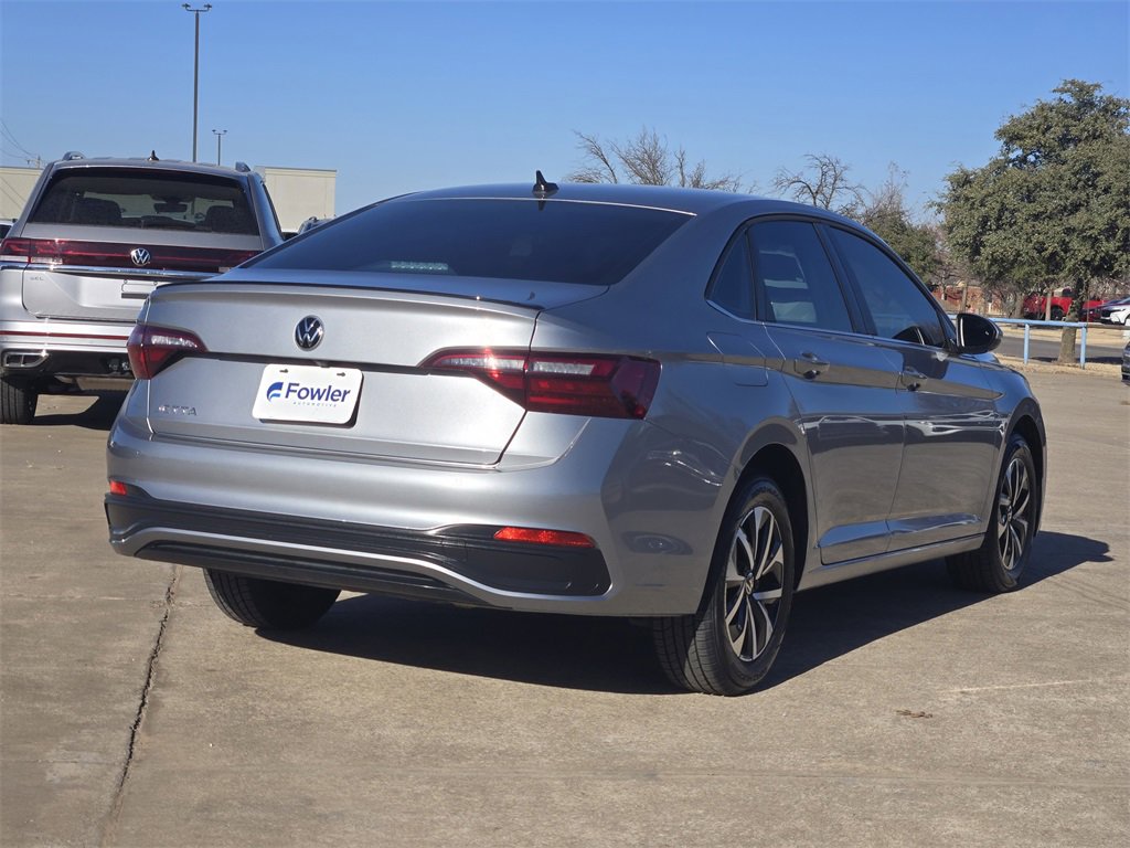 Used 2024 Volkswagen Jetta S image 7