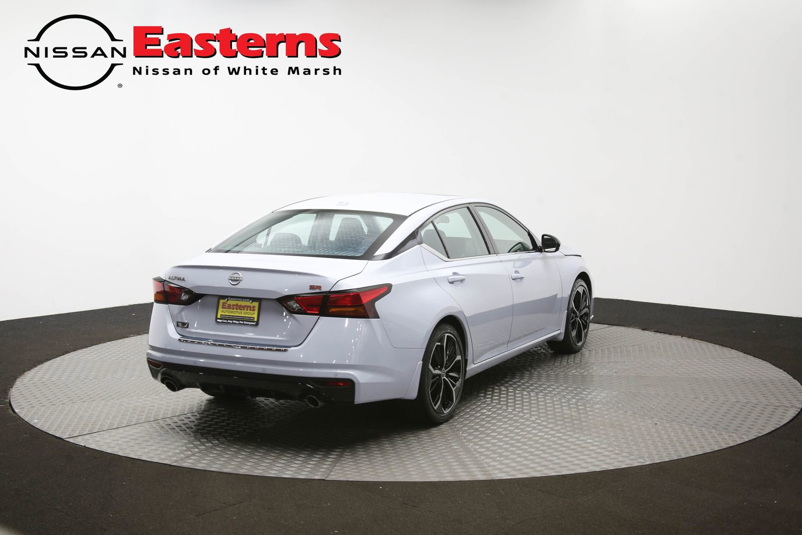 Used 2023 Nissan Altima 2.5 SR w/ SR Premium Package image 40