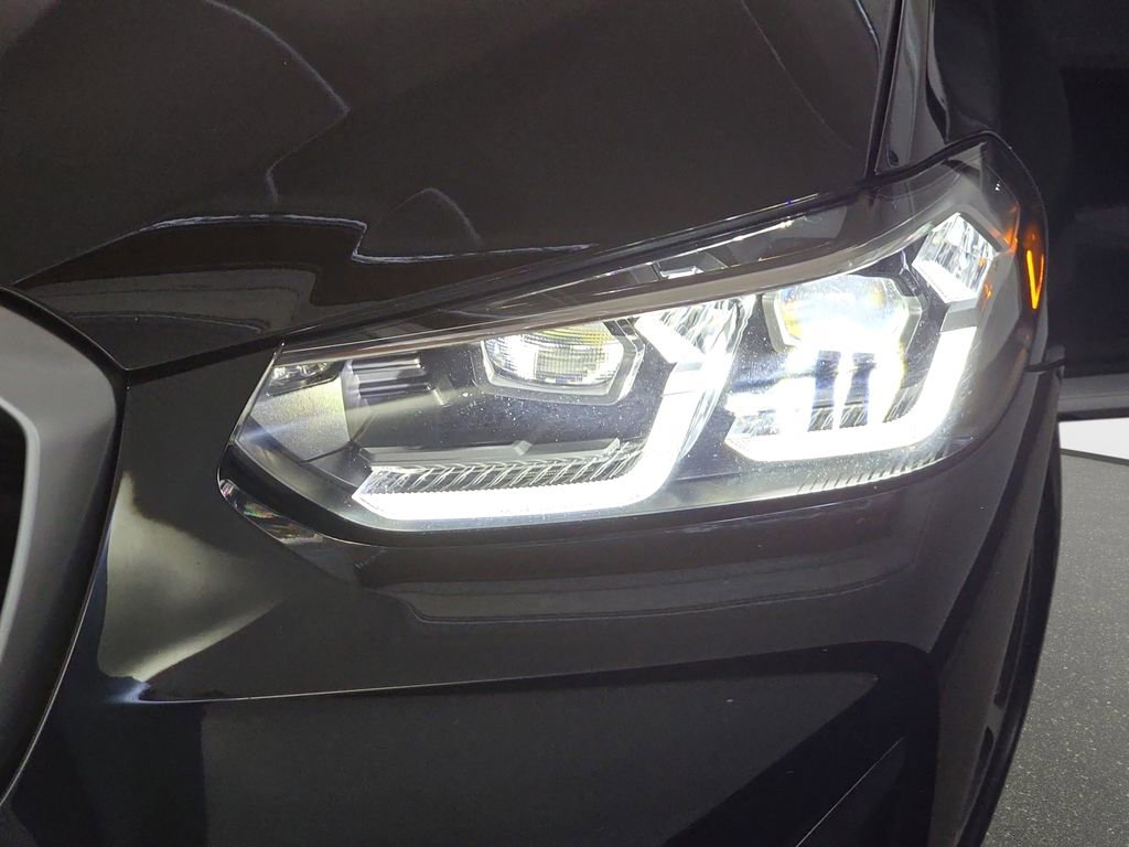 Certified 2023 BMW X4 xDrive30i w/ Premium Package image 30