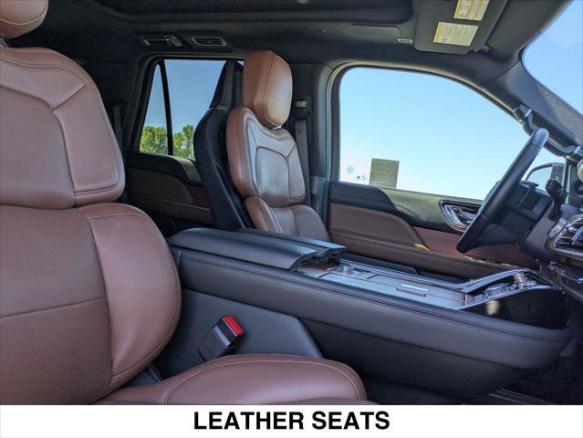 Used 2024 Lincoln Navigator Reserve AWD/4WD image 24
